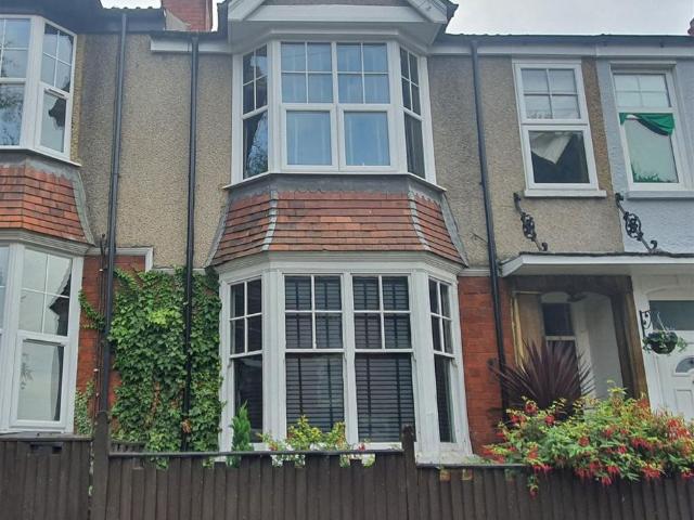 Room for rent in Burrow's Bush, Wellingborough