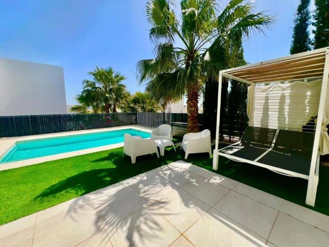 Casa en alquiler en la Marina Baixa, Valencia