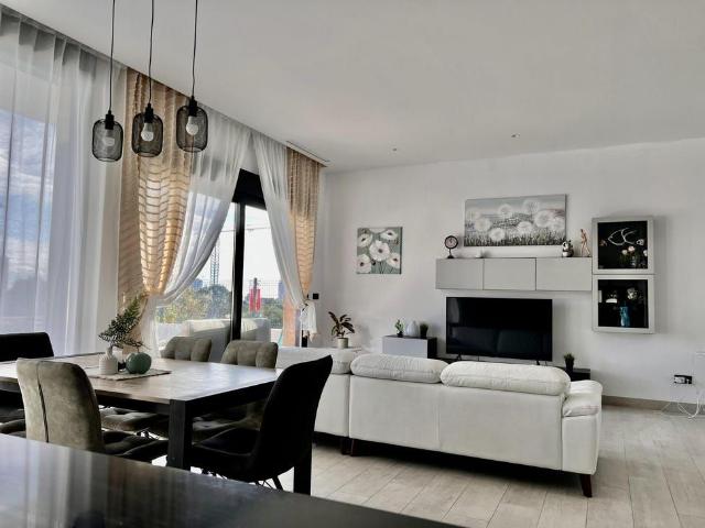 Casa en alquiler en la Marina Baixa, Valencia