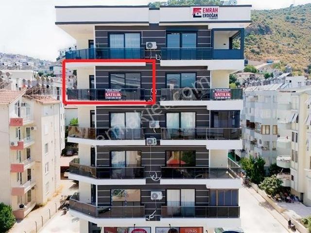 Yeni, Finike içerisinde satılık mülk