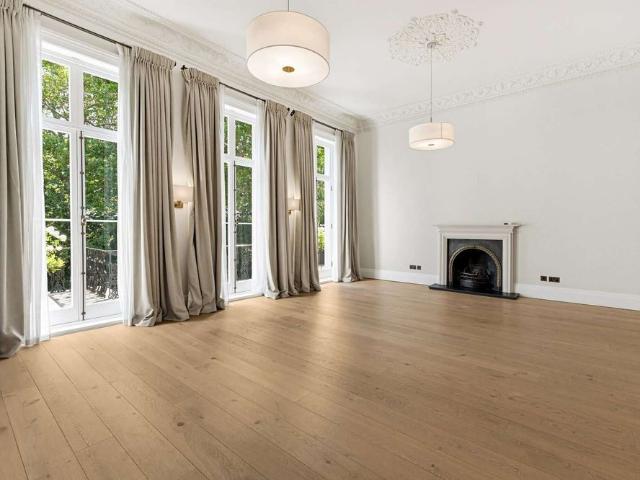 Apartment for rent in Brompton, Greater London