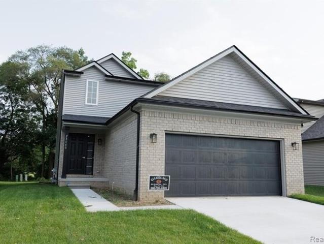 House for sale in Clinton Township