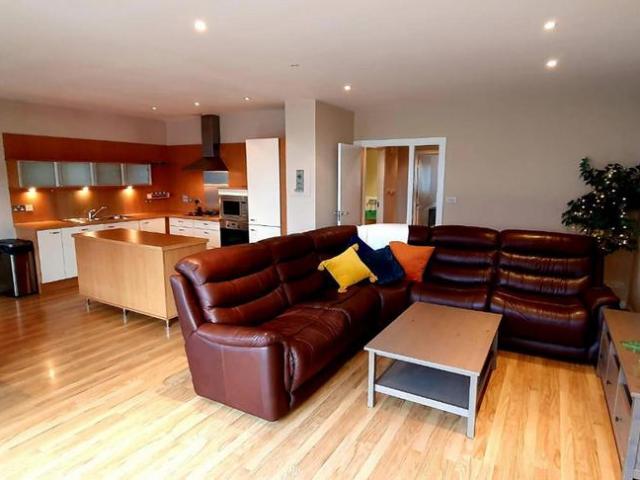 Apartment for rent in Cranstonhill, Glasgow