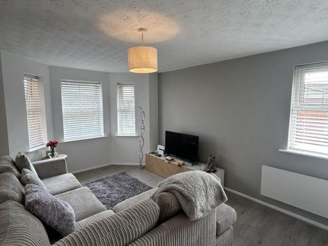 Apartment for rent in Sankey Bridges, Warrington
