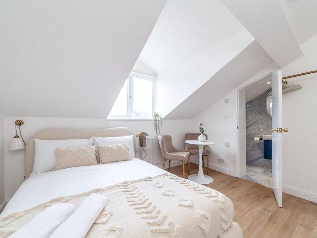 Apartment for rent in Brownswood Park, Stoke Newington