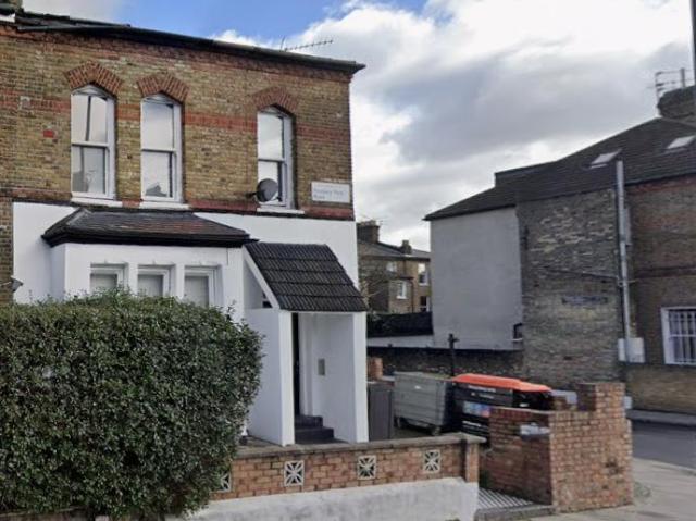 Apartment for rent in Brownswood Park, Stoke Newington