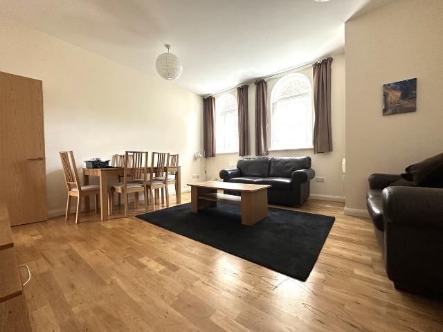 House for rent in Brownswood Park, Stoke Newington