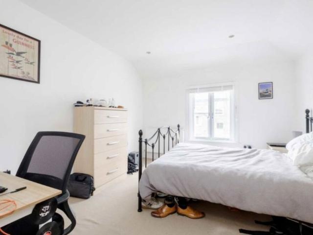 Apartment for rent in Brownswood Park, Greater London
