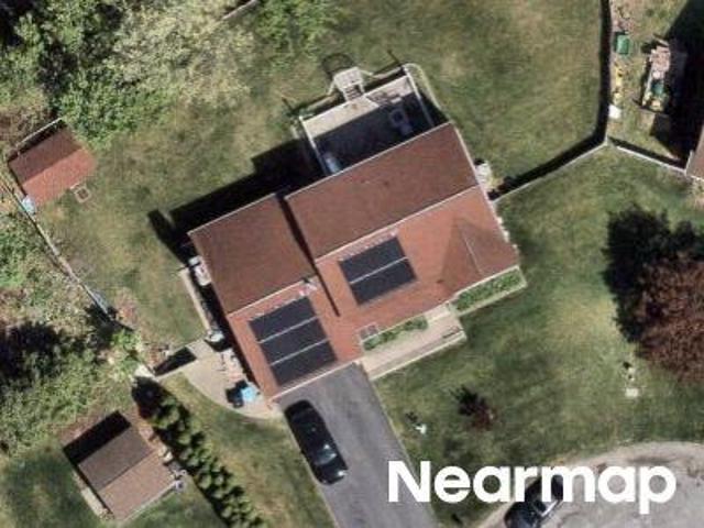 House for sale in Latham