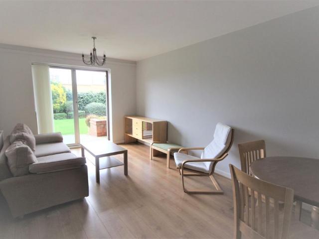 Apartment for rent in London Borough of Ealing, Park Royal
