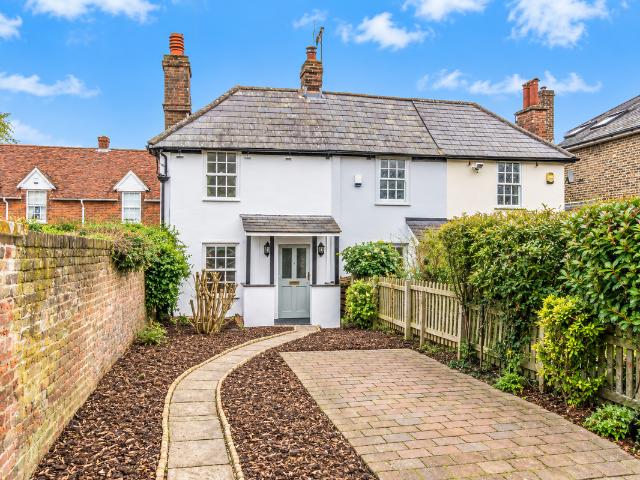 House for rent in Fretherne, Hertfordshire