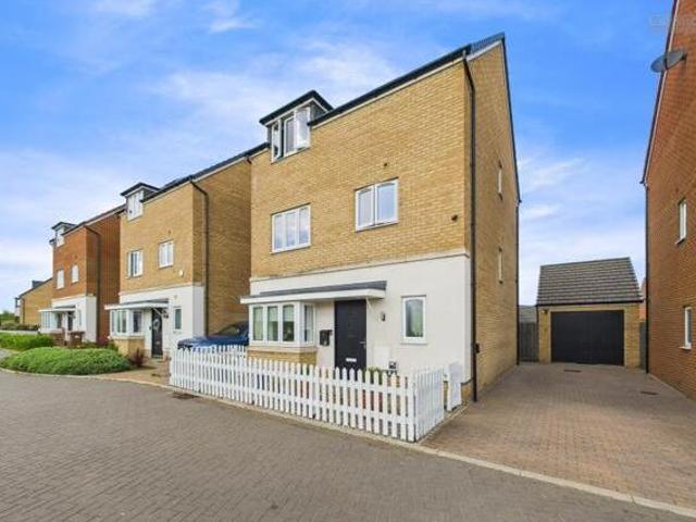 House for sale in Hampton Green, Cambridgeshire