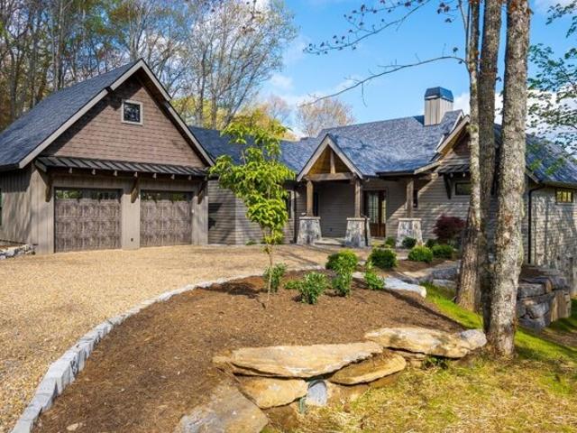 House for sale in Glenville