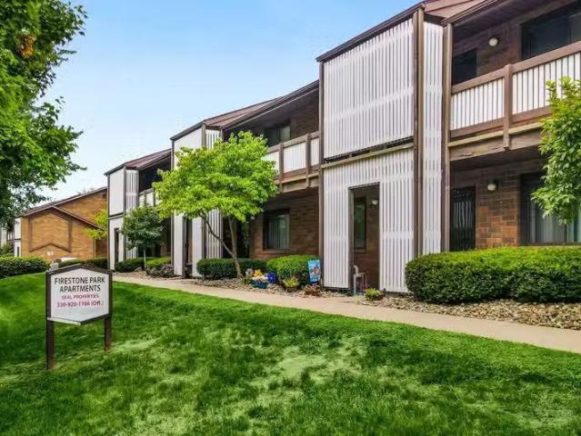 Condo for sale in Akron