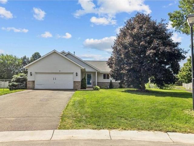 House for sale in Lakeville