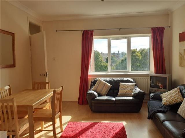 House to rent in Bluebell, North Tipperary
