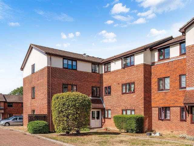 Apartment for rent in Epsom, Surrey