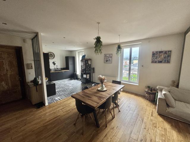 Appartement vente à Saint-Étienne, Firminy