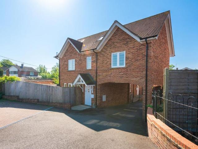House for rent in Whitchurch