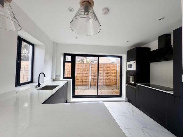 House for rent in Edmonton, Greater London