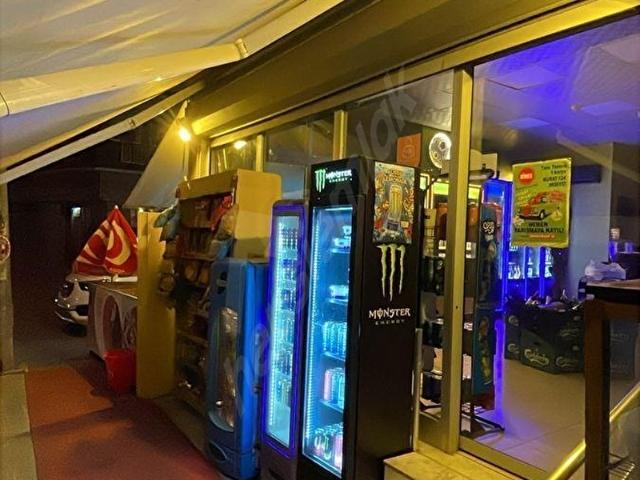Karşiyaka, İzmir içerisinde satılık Dükkan