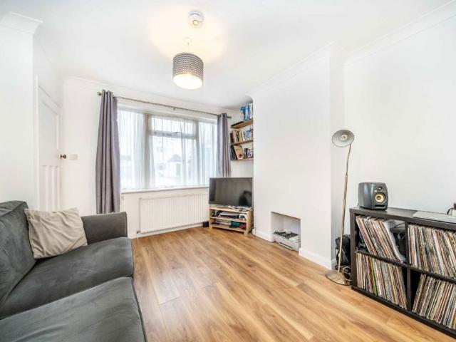 House for rent in Molesey, Elmbridge