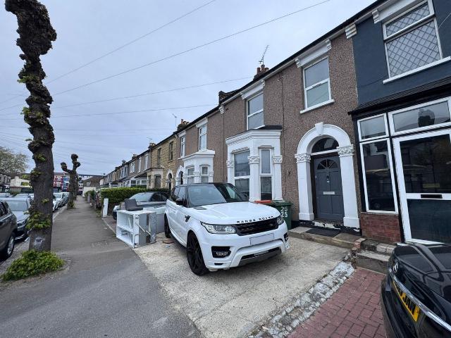 House for rent in Manor Park, Greater London