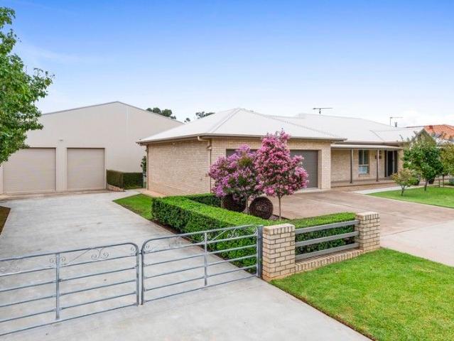 House for sale in Junee Reefs, New South Wales