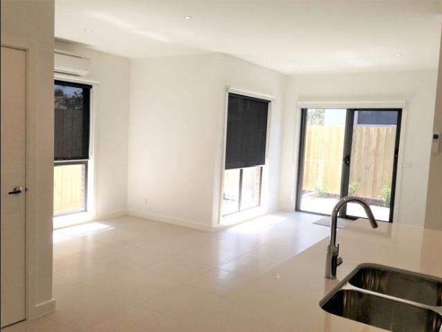 Townhouse for rent in Camerons Creek, Victoria
