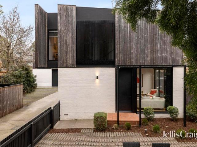 Townhouse for sale in Camerons Creek, Victoria