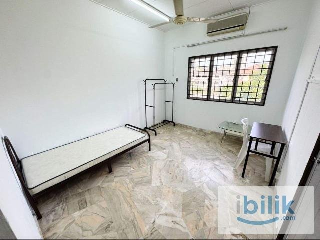 Room for rent in PJU 6, Petaling Jaya