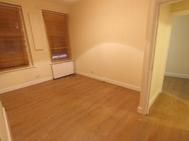 Apartment for rent in West Kensington, Greater London