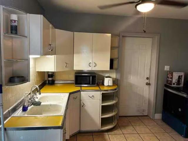 Condo for rent in Sharon