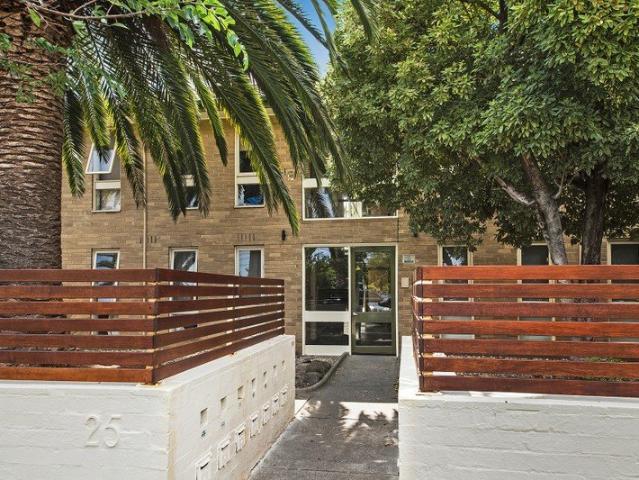 Apartment for rent in Glen Huntly, Melbourne