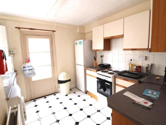 Room for rent in St Clement's, The Slade