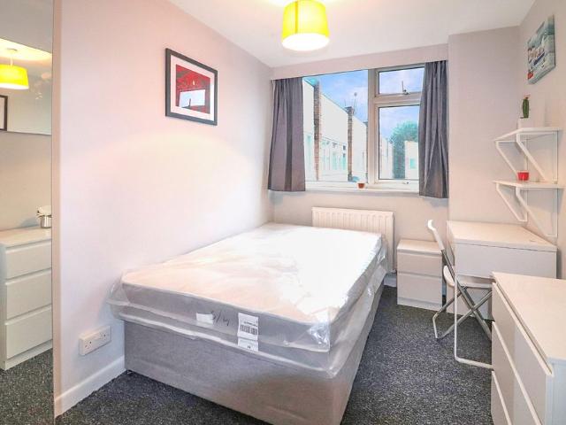 Room for rent in The Slade, Oxfordshire