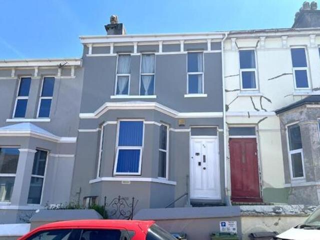 House for sale in Follaton, Strode