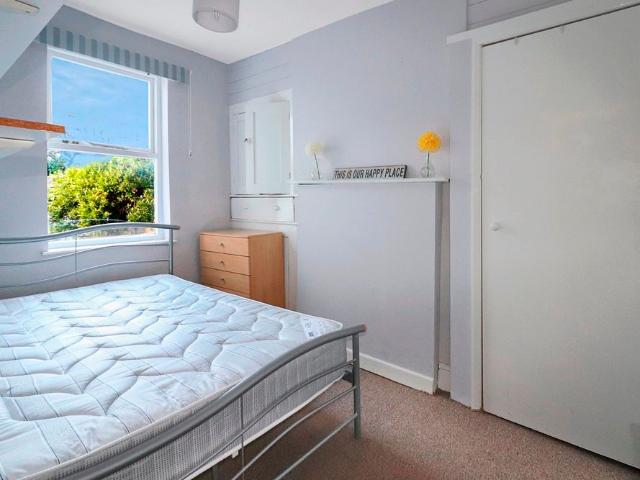 Room for rent in St Clement's, The Slade