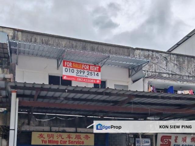 Shop for rent in Kuching