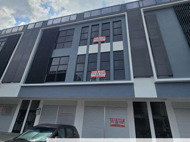 Shop for rent in Kuching