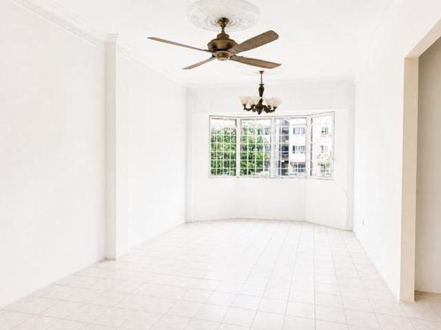 Apartment for sale in Petaling, Damansara Damai