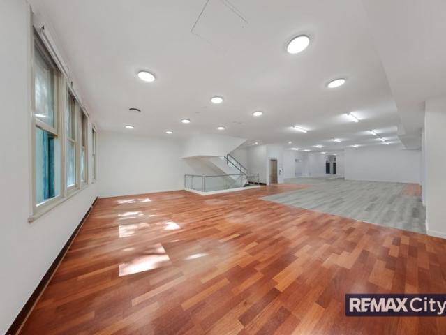 Retail for rent in Toombul, Queensland