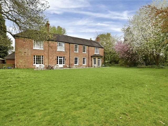 Apartment for rent in Cookham Rise, Maidenhead