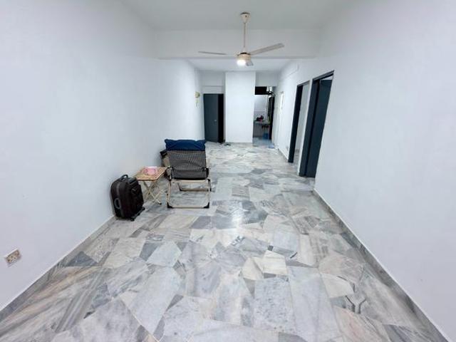 Apartment for sale in Langat, Selangor