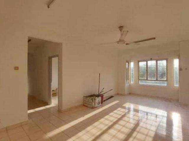 Apartment for sale in Port Klang, Selangor