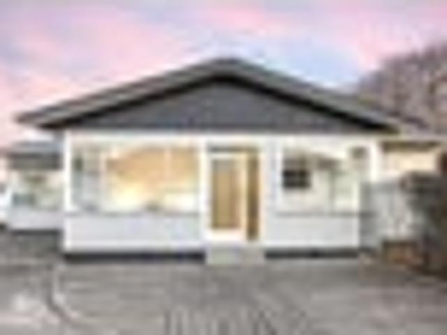 House for sale in Chaslands, Canterbury
