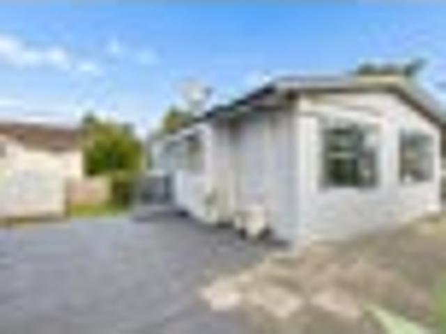 House for sale in Wairau Valley