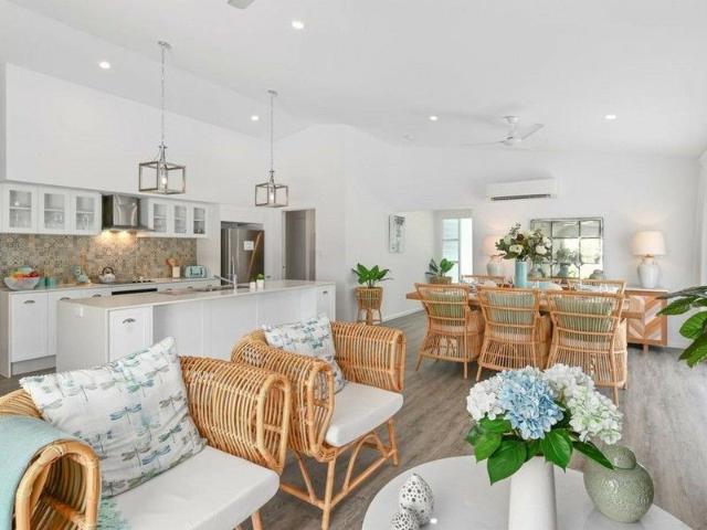 Cottage for sale in Cooya Beach, Queensland