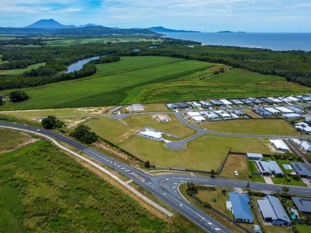 Land for sale in Cooya Beach, Queensland