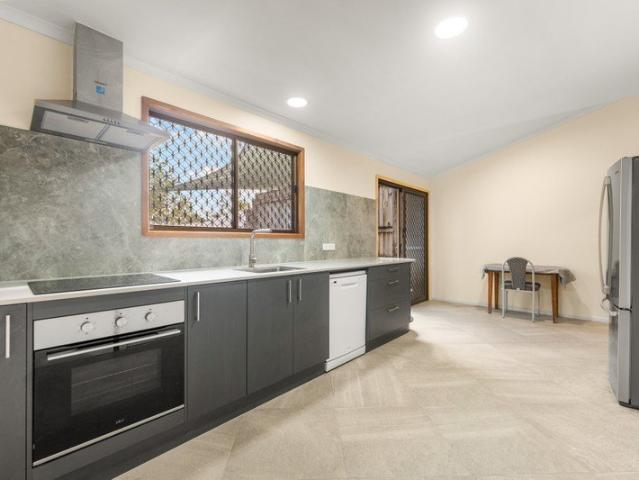 Townhouse for sale in Toombul, Queensland